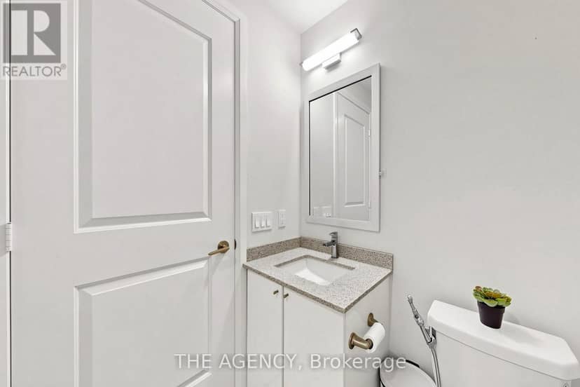 1404 - 65 Watergarden Drive — photo 26 of 39