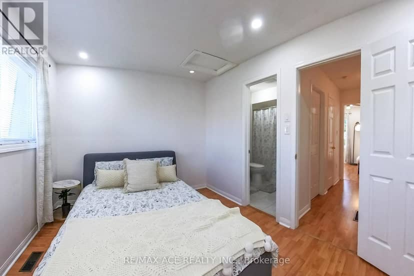 22 - 1525 South Parade Court — photo 26 of 35