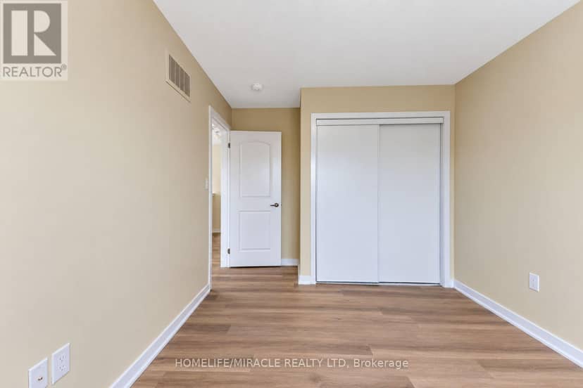 15 Bradshaw Drive — photo 26 of 32