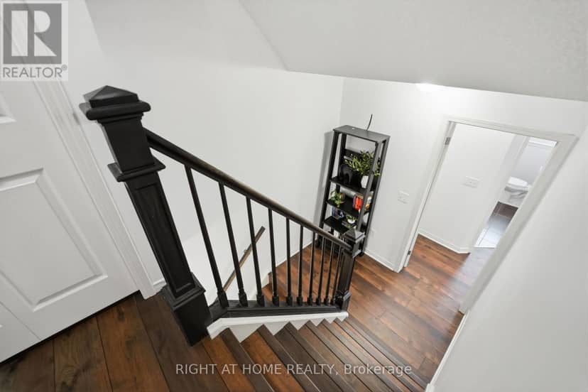7 - 582 Hyde Park Road — photo 24 of 33