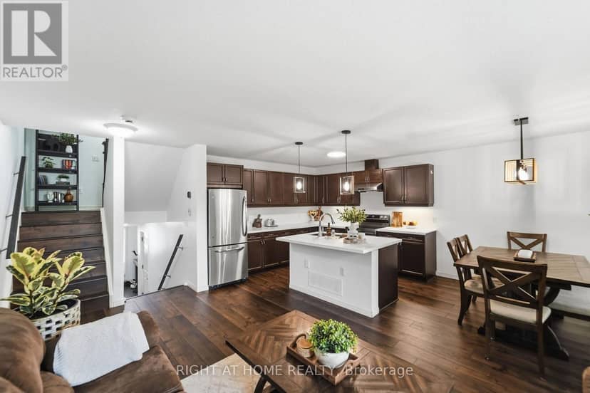 7 - 582 Hyde Park Road — photo 13 of 33