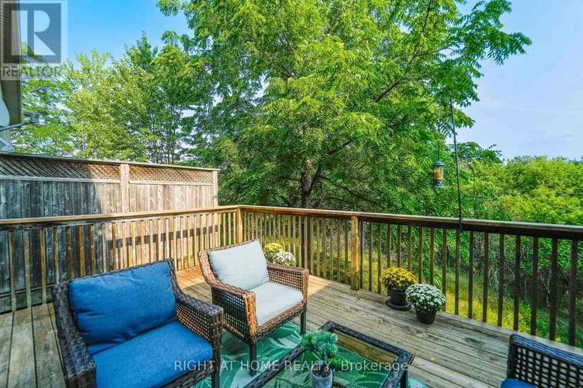 7 - 582 Hyde Park Road — photo 31 of 33