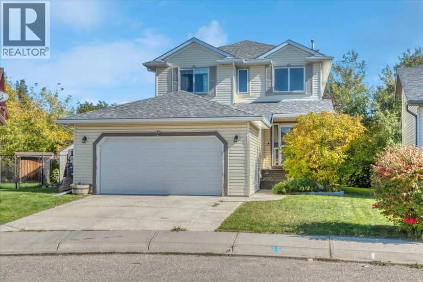 4 Aspen Landing, Strathmore