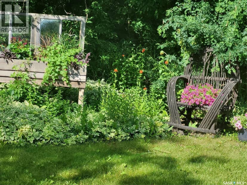 Schindel Farm — photo 8 of 40