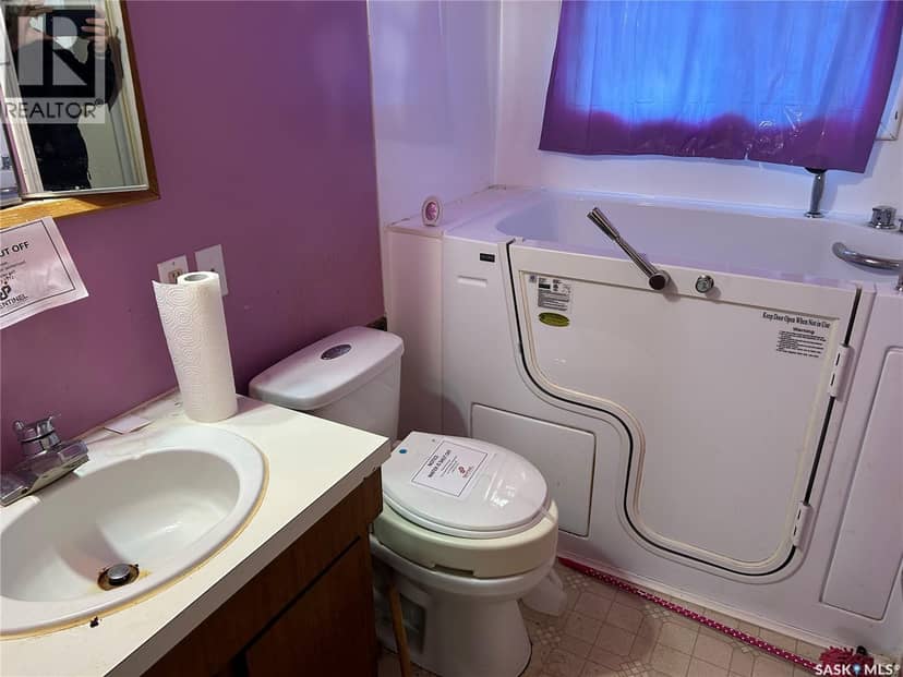 669 Stadacona STREET E, Moose Jaw, photo 6