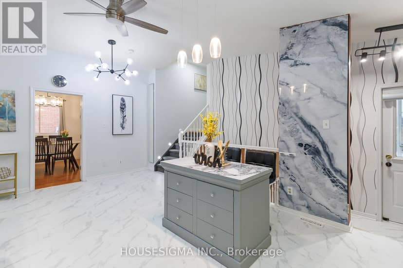 220 Killarney Grove — photo 13 of 29