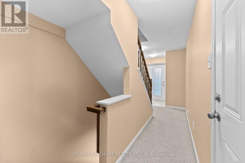 584 Simran Private — photo 15 of 40