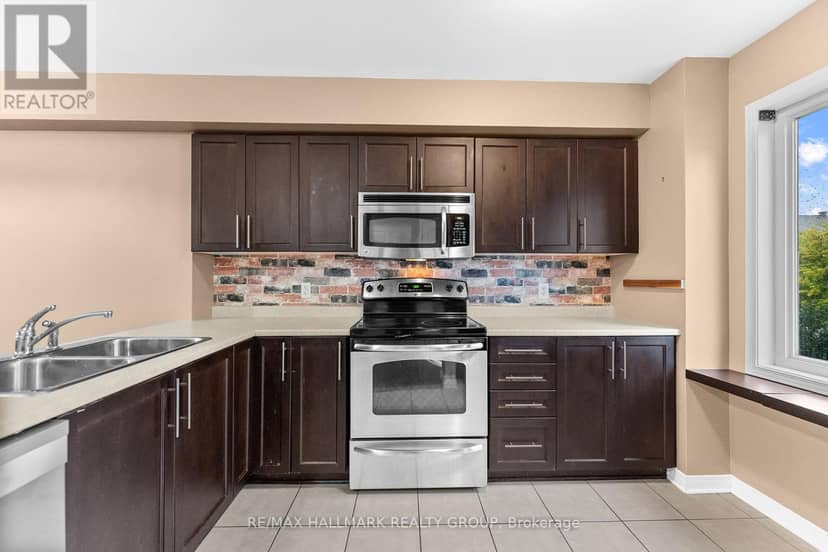 584 Simran Private — photo 17 of 40