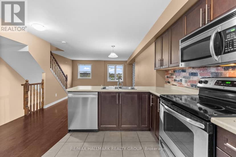 584 Simran Private — photo 19 of 40
