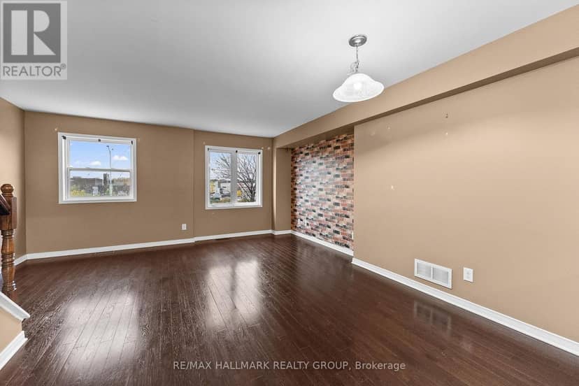 584 Simran Private — photo 23 of 40