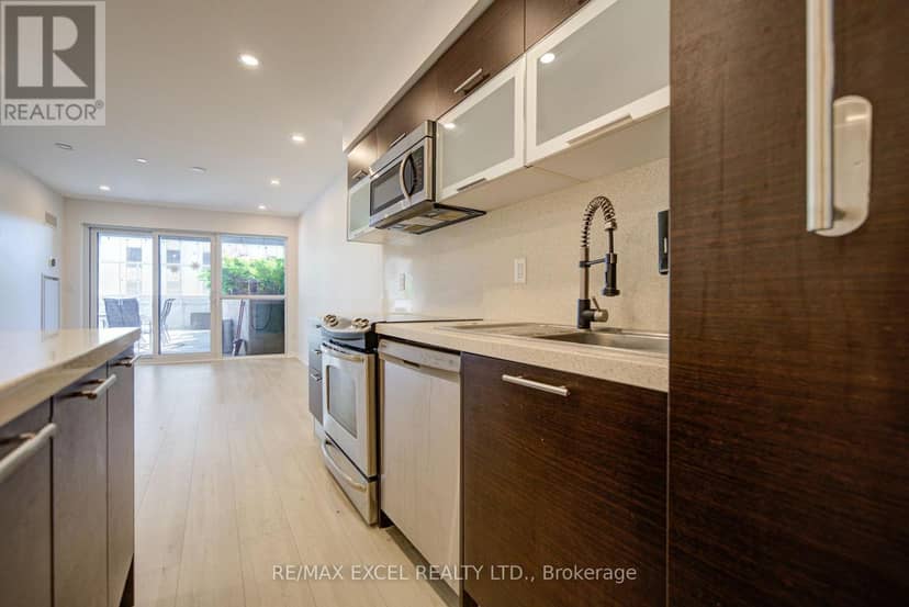 503 - 386 Yonge Street — photo 20 of 40