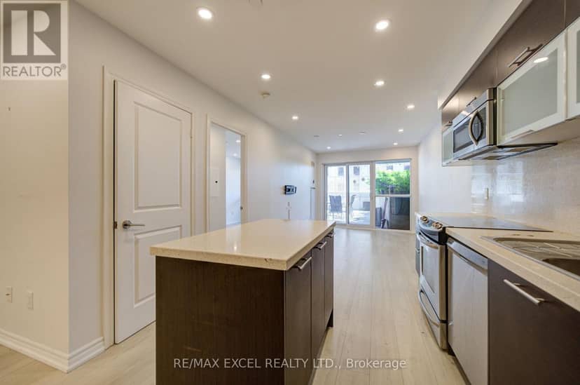503 - 386 Yonge Street — photo 23 of 40