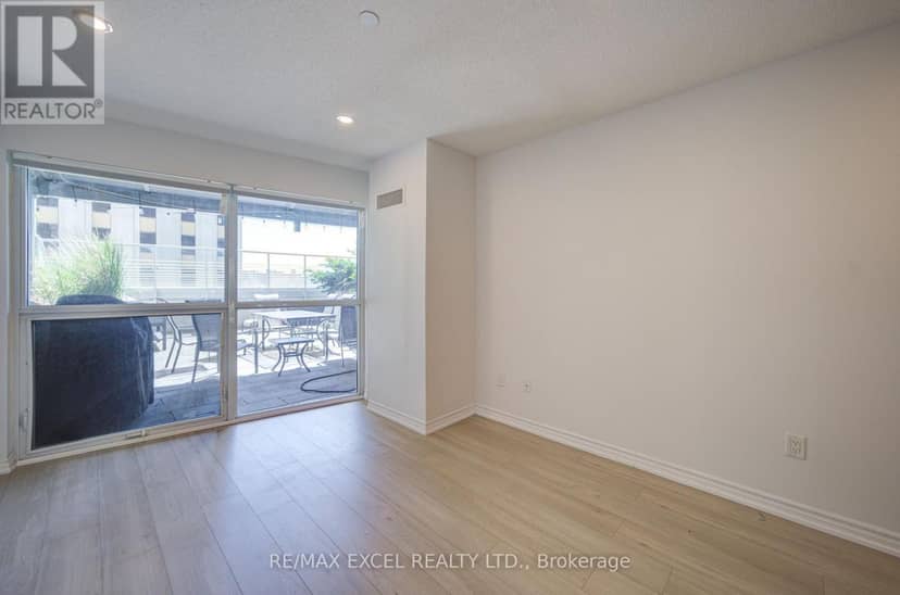 503 - 386 Yonge Street — photo 36 of 40