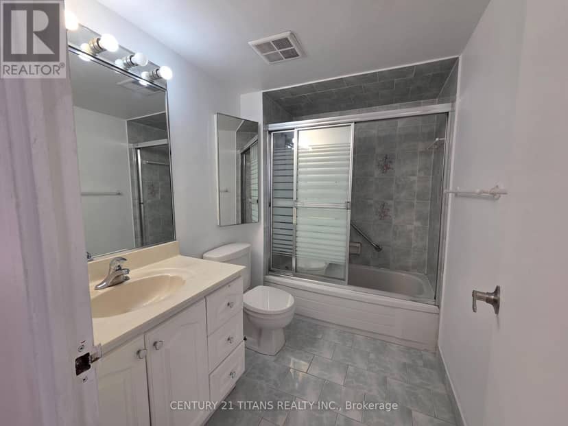 510 - 270 Palmdale Drive — photo 14 of 40