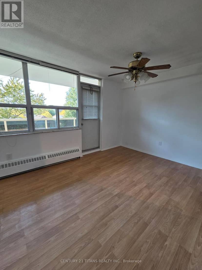 510 - 270 Palmdale Drive — photo 17 of 40
