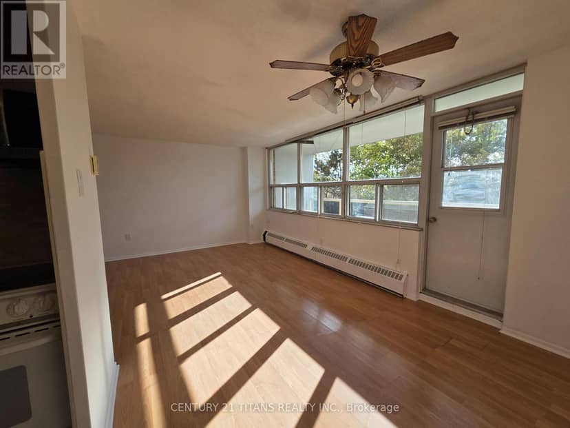 510 - 270 Palmdale Drive — photo 18 of 40