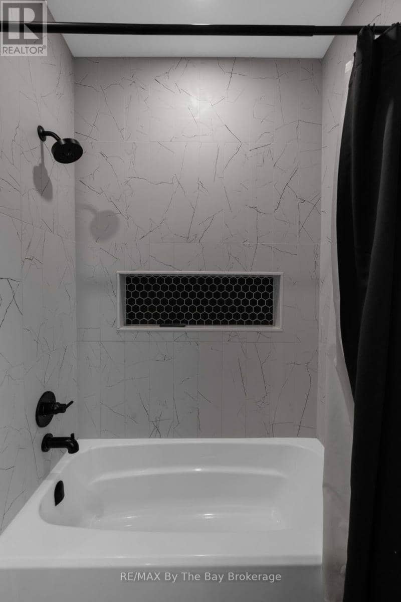 93 Moonstone Road E — photo 29 of 40