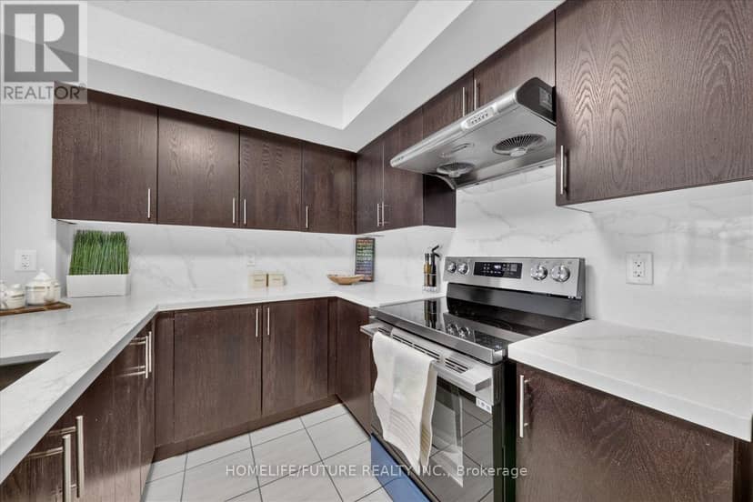1108 - 65 Lindcrest Manor — photo 15 of 39