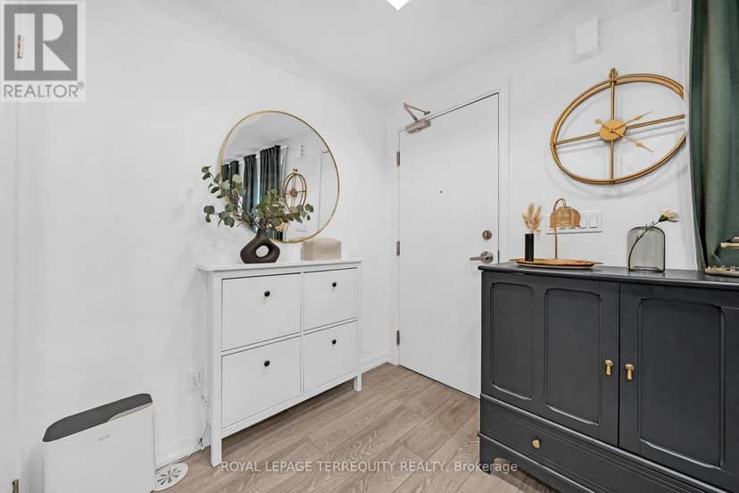 23 - 22 Lytham Green Circle, Newmarket, photo 5