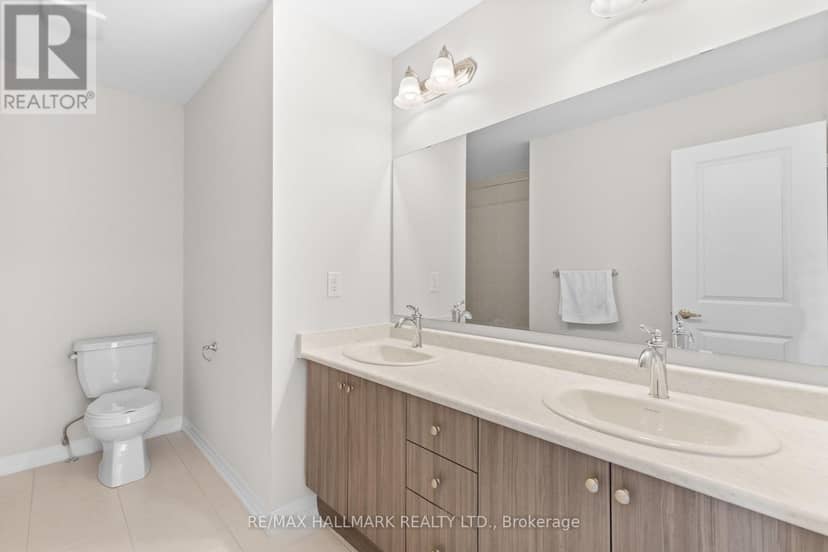 16 Crossmore Crescent — photo 24 of 30
