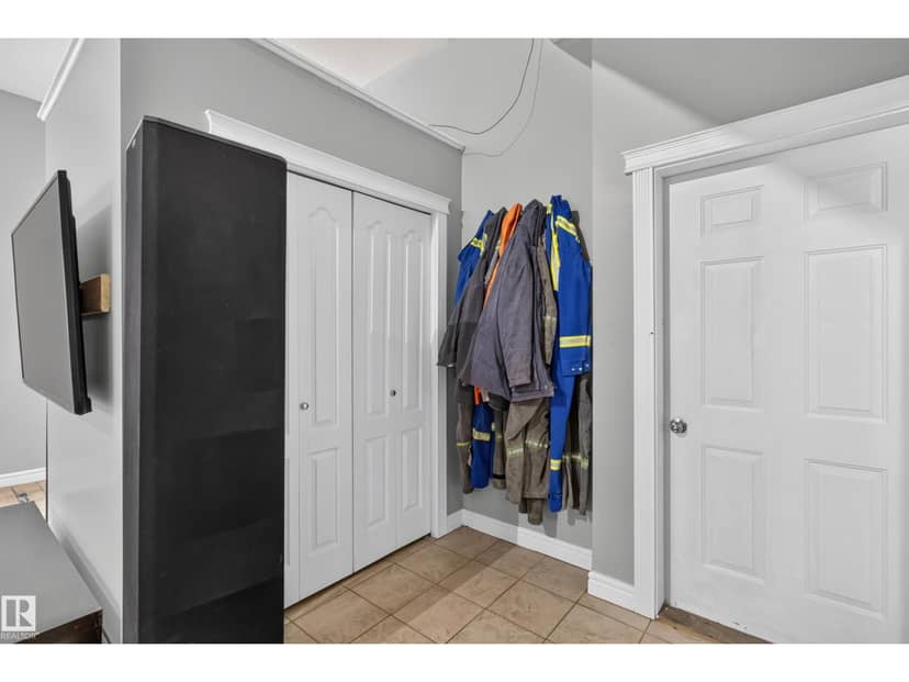 48137 Rge Rd 232 — photo 27 of 40
