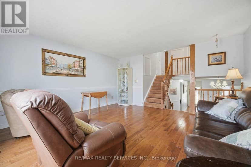 66 Hockley Path — photo 19 of 40
