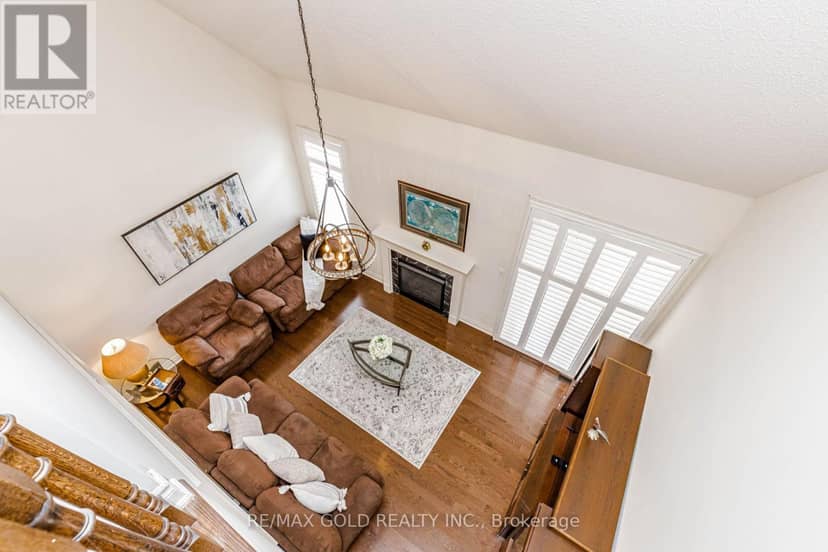 10 Falkland Road — photo 26 of 40