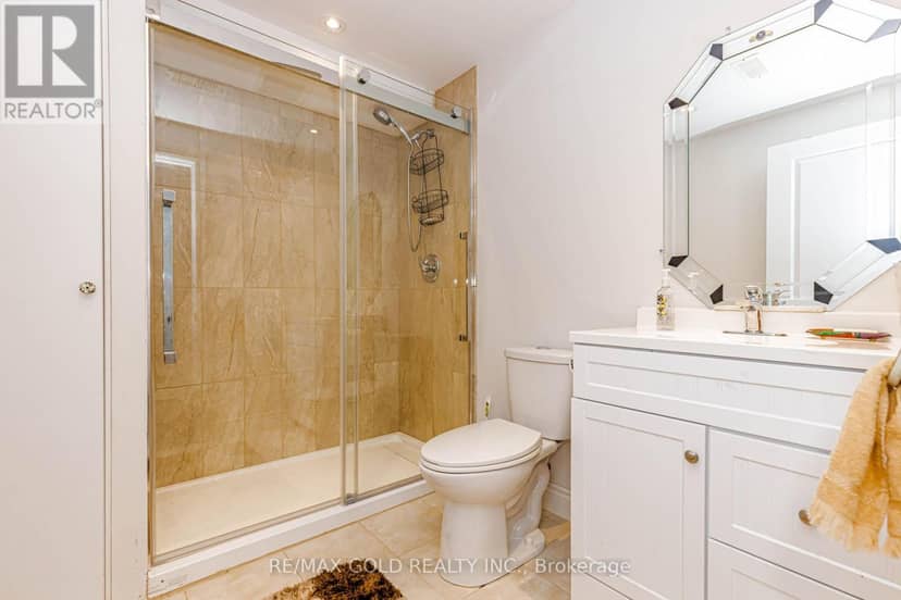 10 Falkland Road — photo 38 of 40