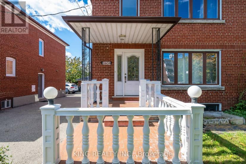 2604 Keele Street, Toronto, photo 2