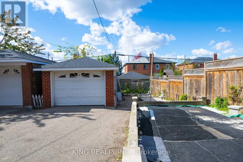 2604 Keele Street — photo 28 of 29