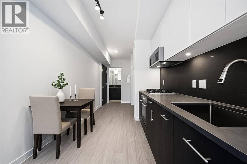 704, 730 2 Avenue SW, Calgary