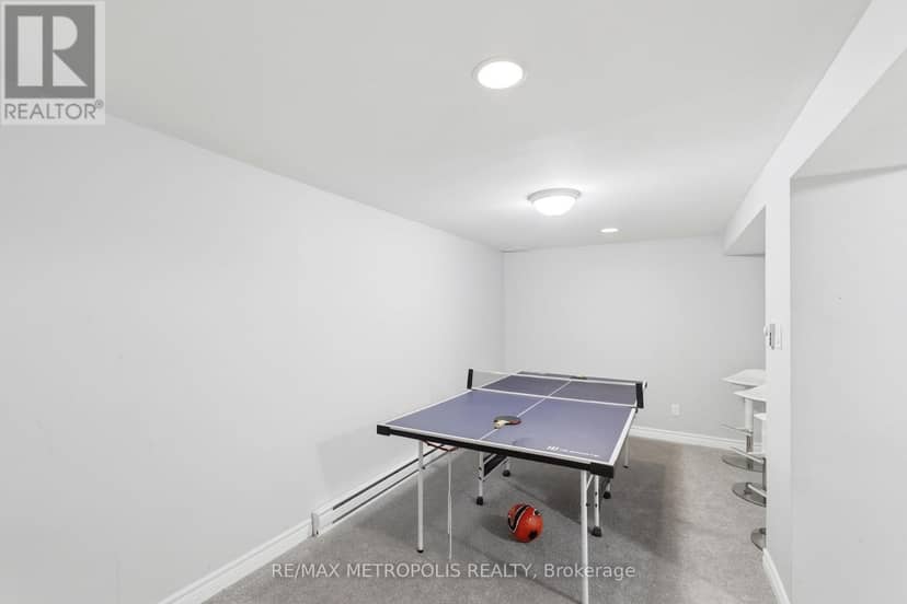62 - 801 Osgoode Drive — photo 13 of 17