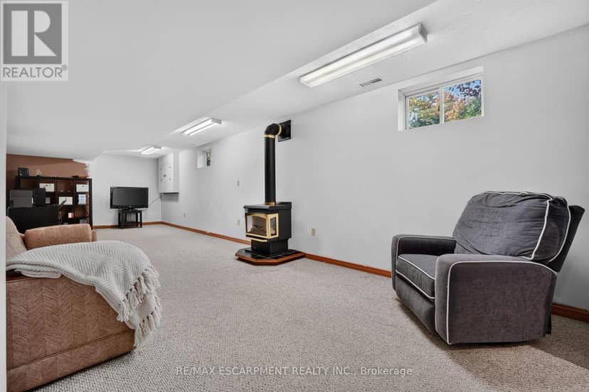 13 Barton Street — photo 32 of 40