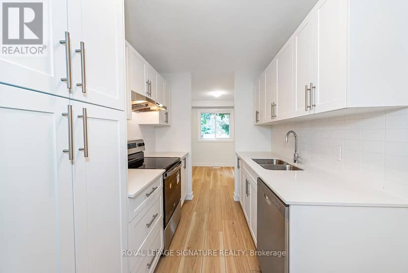 49 - 88 Tunbridge Crescent — photo 10 of 27