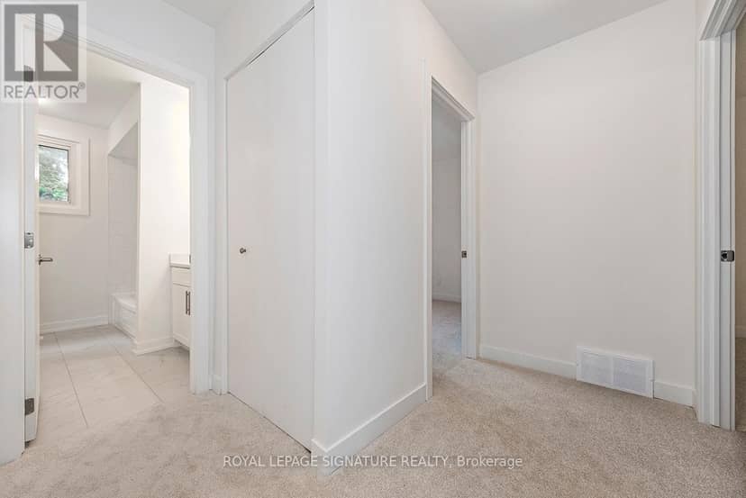 49 - 88 Tunbridge Crescent — photo 24 of 27