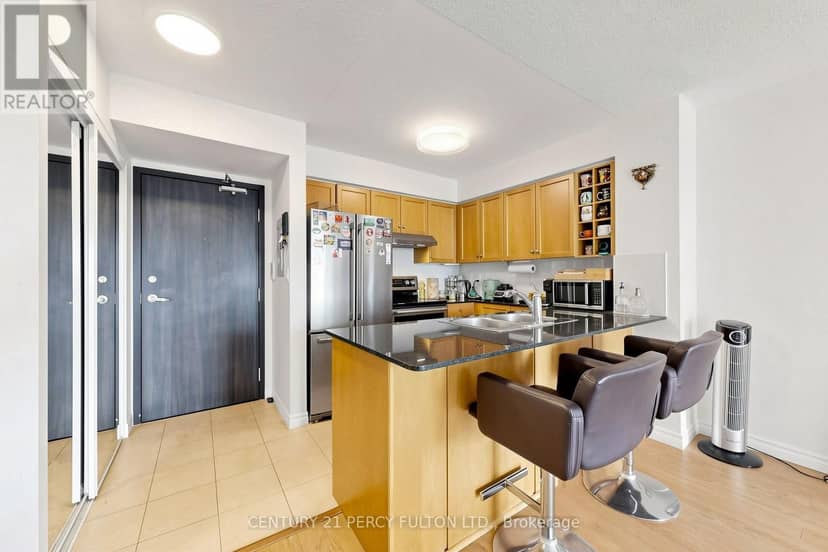 4106 - 210 Victoria Street — photo 19 of 40