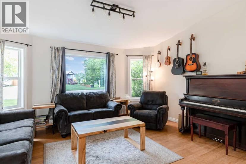 10602 101 Ave, Hythe, photo 5