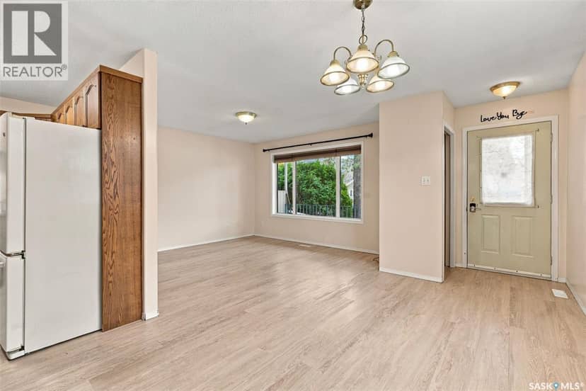 116A 1st STREET E — photo 4 of 37