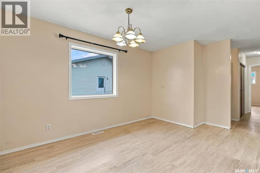 116A 1st STREET E — photo 8 of 37