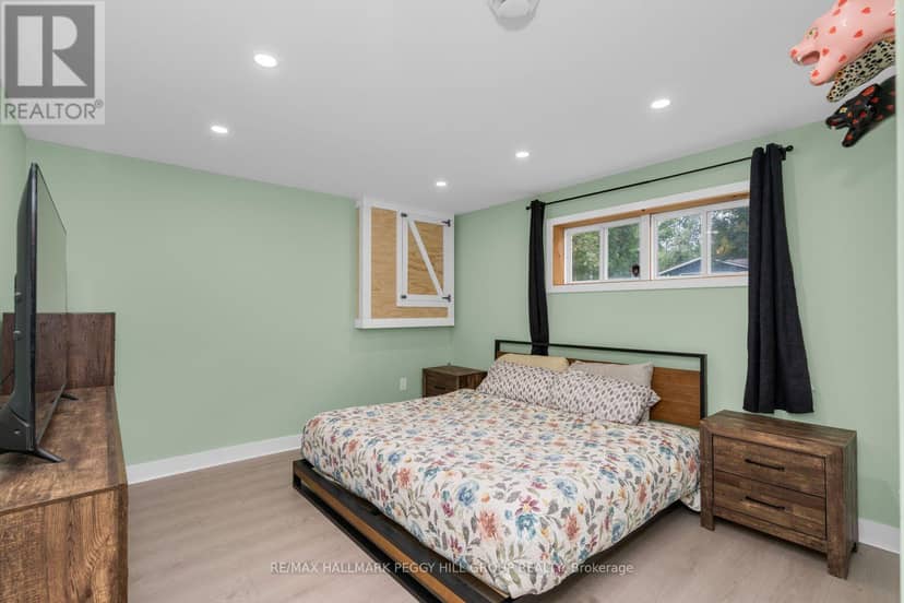 379 Wardell Street — photo 13 of 20
