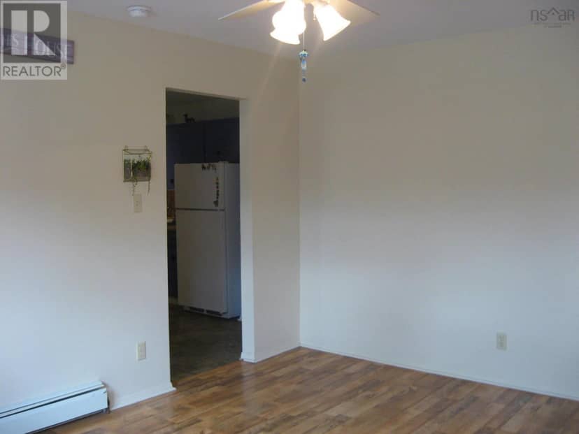 20 Carten Street — photo 16 of 20