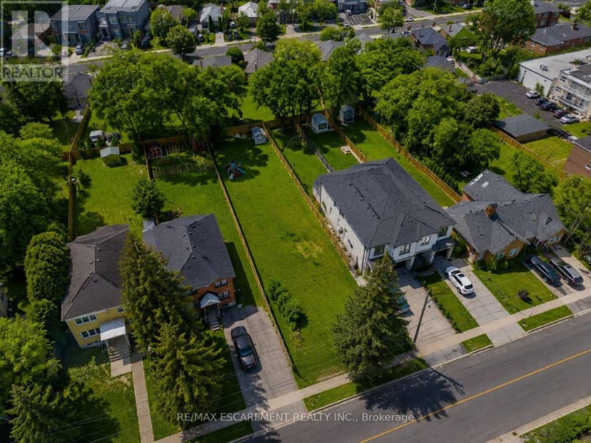19A Broadview Avenue — photo 9 of 19
