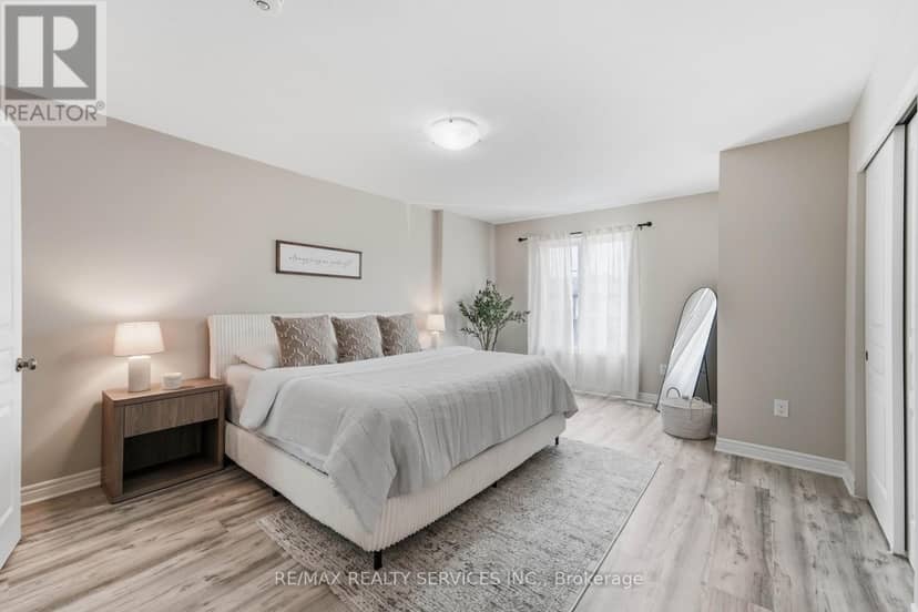 5 - 7768 Ascot Circle — photo 12 of 28