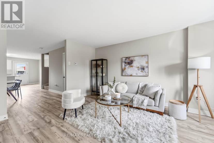 5 - 7768 Ascot Circle, Niagara Falls, photo 3