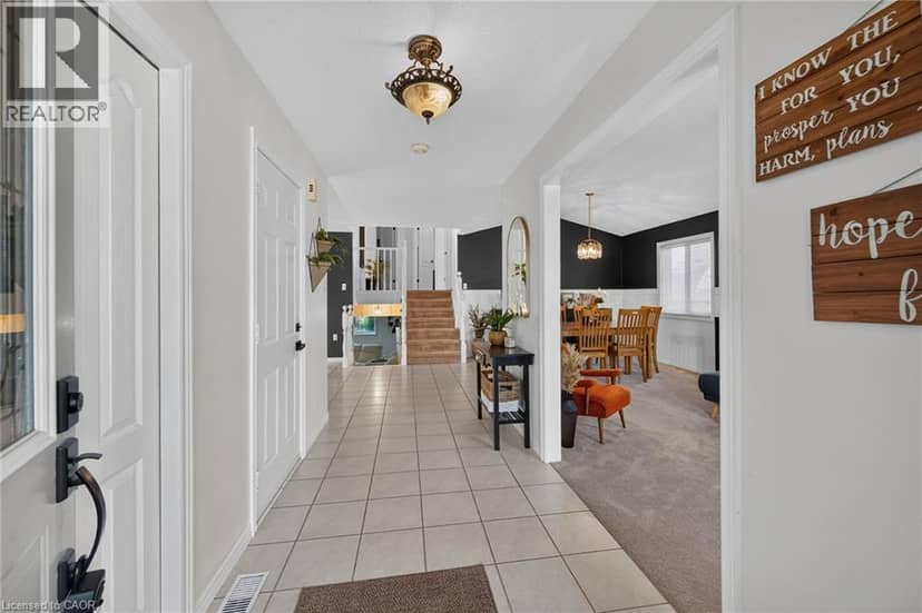 37 GLENHOLLOW Drive, Hamilton, photo 3