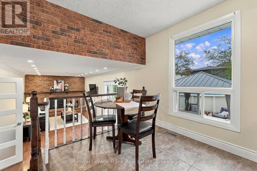 15 Hillier Street — photo 17 of 40