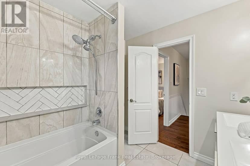 15 Hillier Street — photo 30 of 40