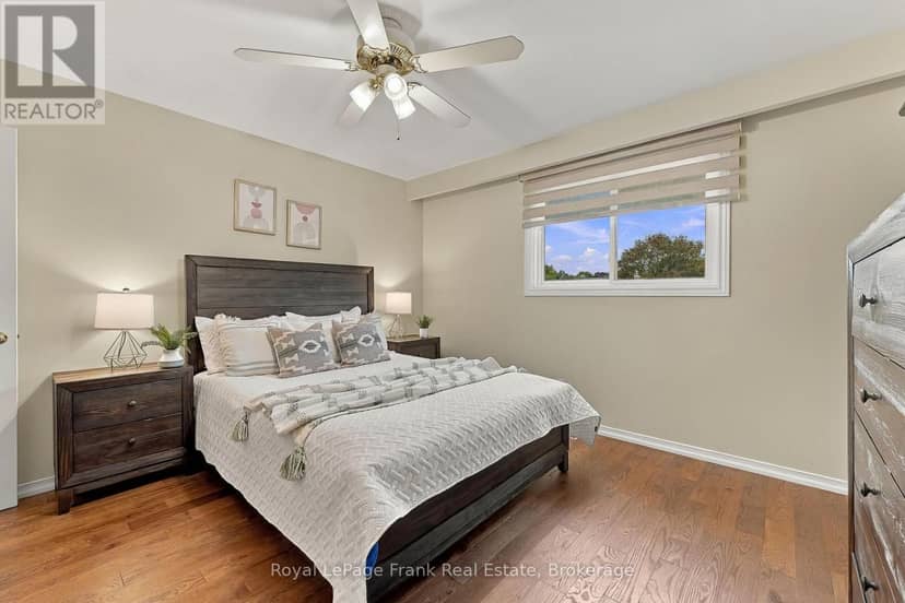 15 Hillier Street — photo 32 of 40