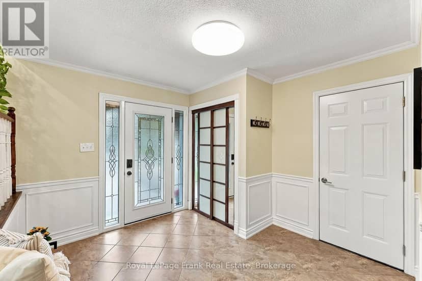 15 Hillier Street — photo 5 of 40