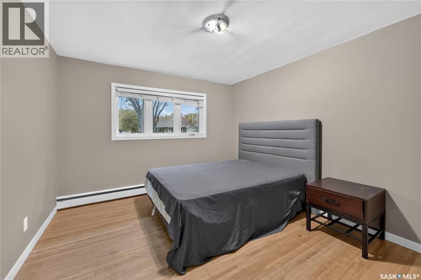 21 Dunning Crescent — photo 15 of 31